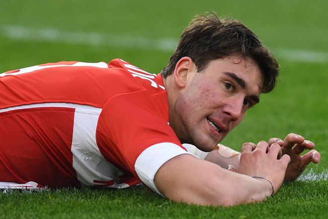 历和家庭背 历和家庭背