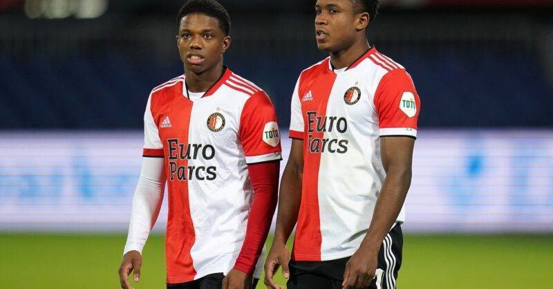 出的年轻球 出的年轻球